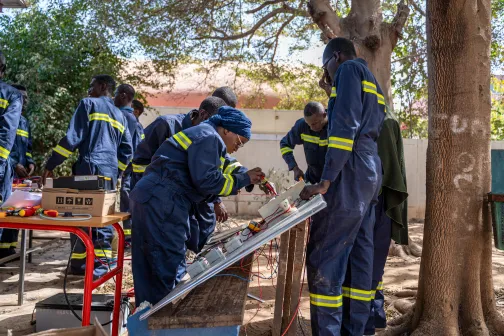 senegal_solar-electricity-panels_training_black-men-women_3010594_2025_2.jpg
