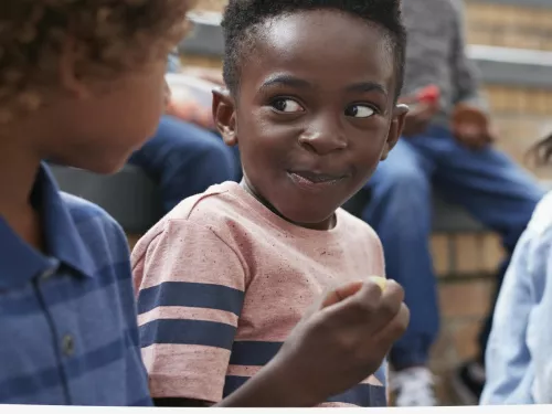 Kids chatting with eachother